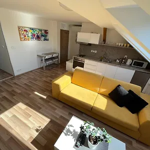 Apartmán Skryjova